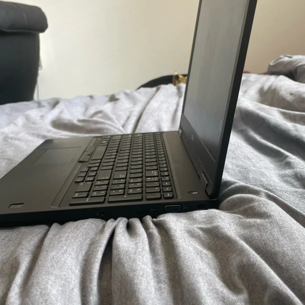 Sell latitude 5580 core i7 with GeForce processor